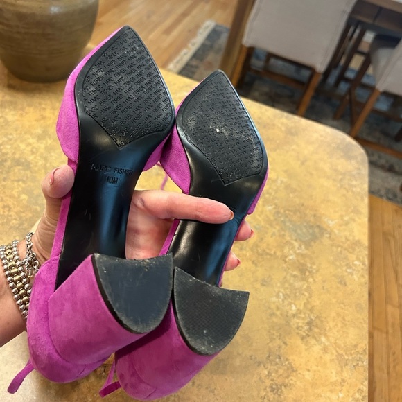 Marc Fisher Fuchsia Suede Block Heels - Picture 7 of 8
